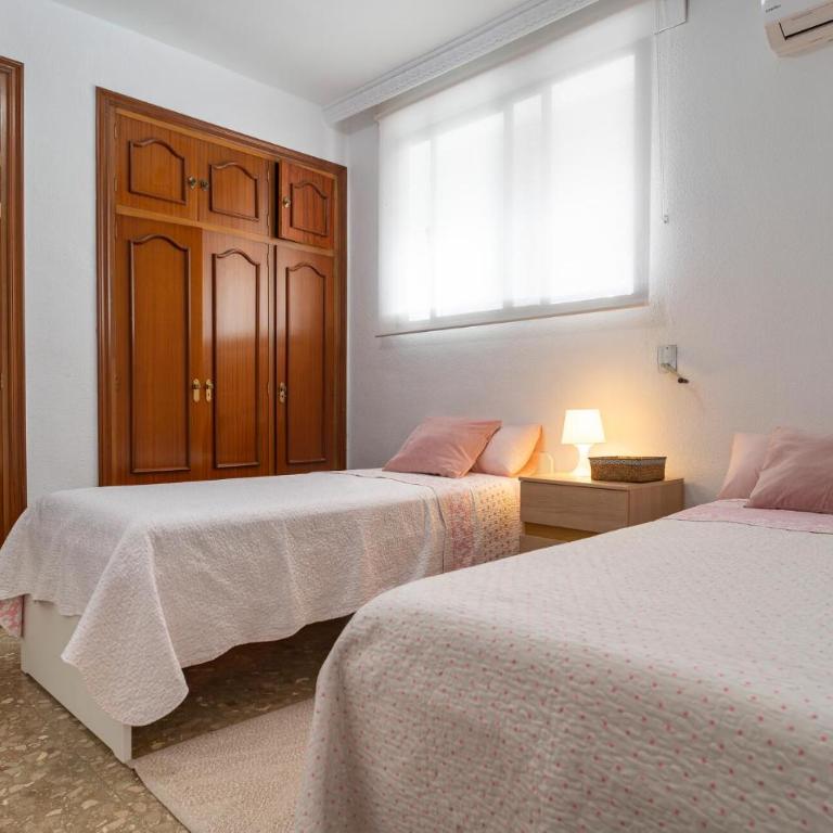 3 Bedroom Pet Friendly Apartment In Malaga - Apartamento de 3 dormitorios - 14