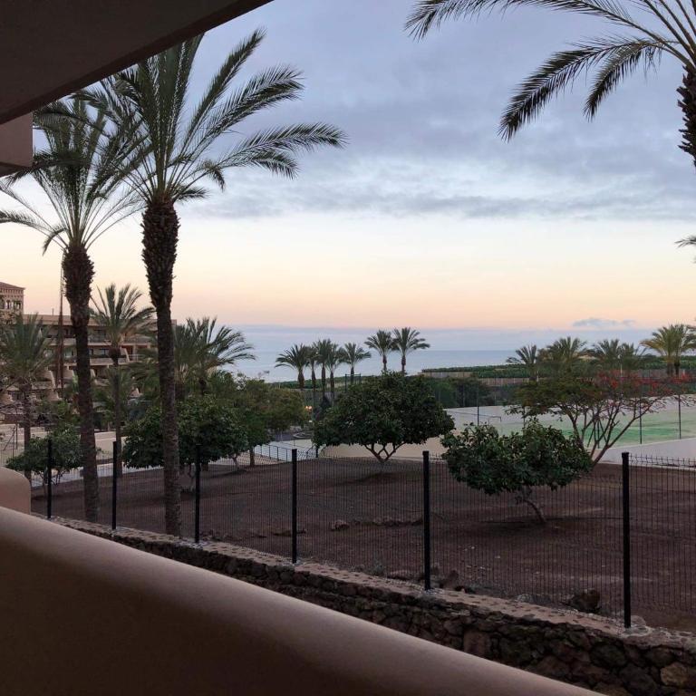 Top Rated Apartment Huge Sunny Terrace Heated Pool Parking Wifi - Apartamento de 2 dormitorios - 29
