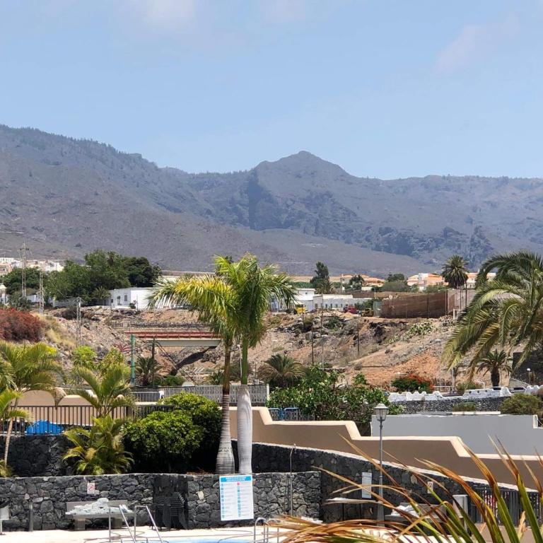 Top Rated Apartment Huge Sunny Terrace Heated Pool Parking Wifi - Apartamento de 2 dormitorios - 18