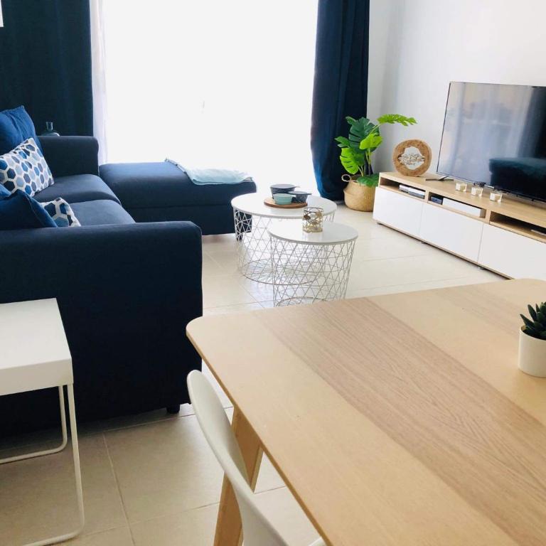 Top Rated Apartment Huge Sunny Terrace Heated Pool Parking Wifi - Apartamento de 2 dormitorios - 33