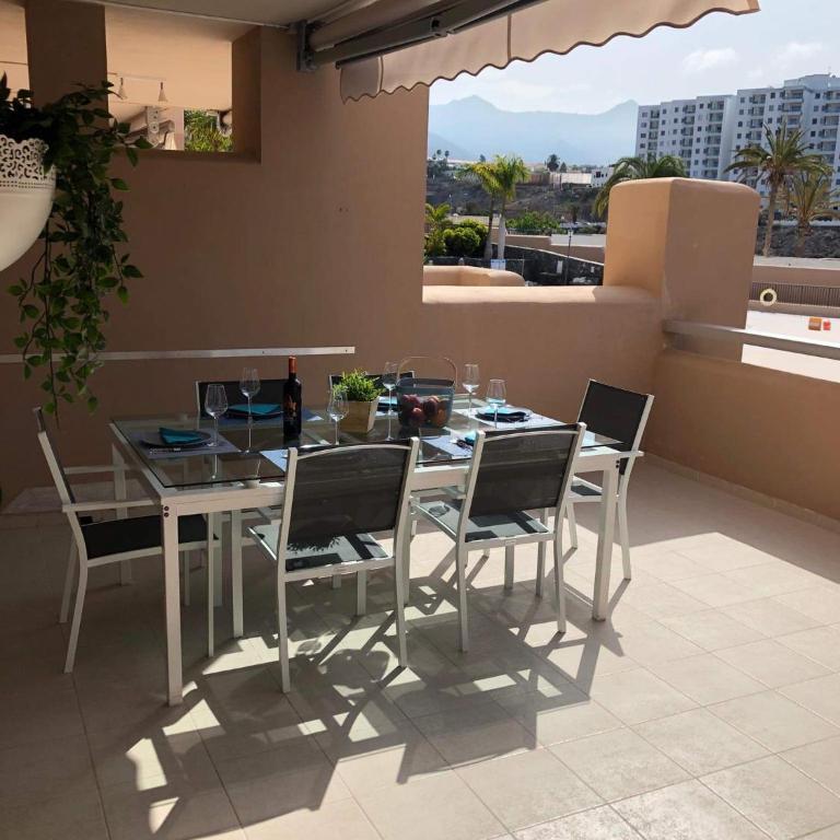 Top Rated Apartment Huge Sunny Terrace Heated Pool Parking Wifi - Apartamento de 2 dormitorios - 44