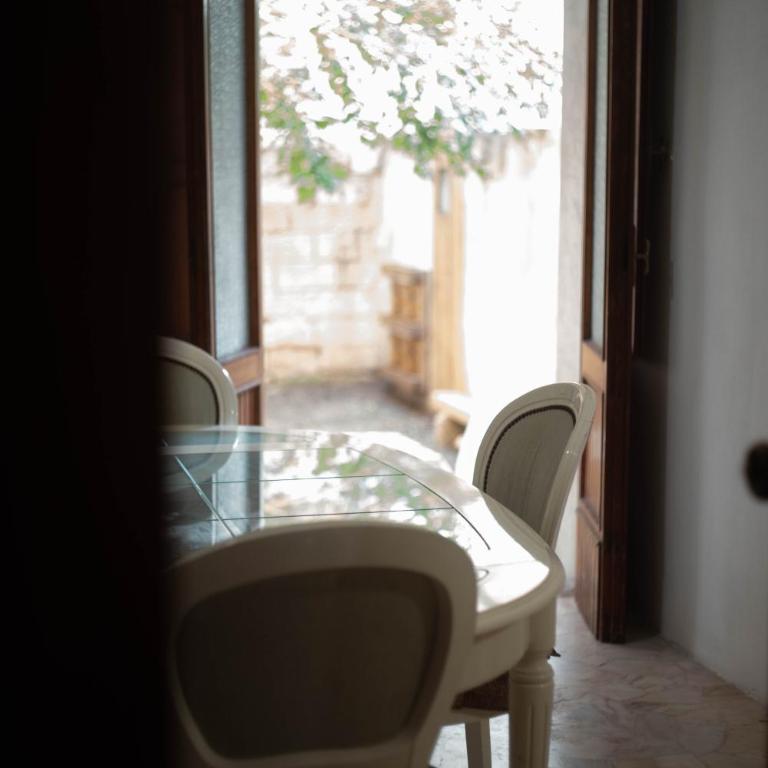 Lecce Centro Accommodation - Appartamento Deluxe con 2 Camere da Letto e Vista Giardino - 2