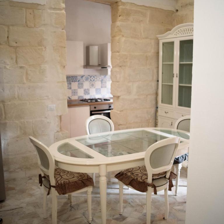 Lecce Centro Accommodation - Appartamento Deluxe con 2 Camere da Letto e Vista Giardino - 12