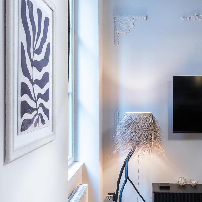 Host Inn Fancy Sūite - Appartement 1 Chambre avec Baignoire Spa - 14