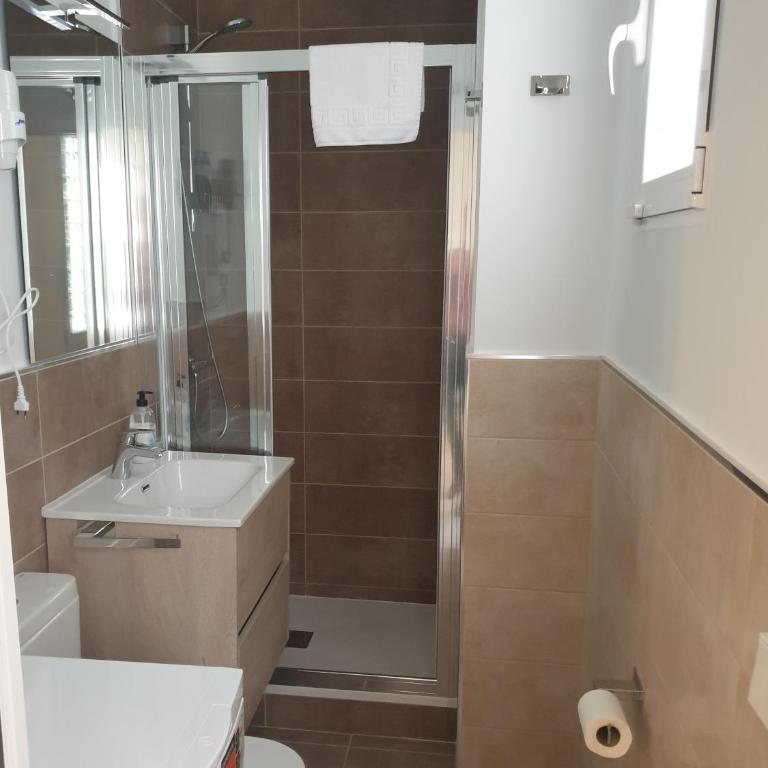 Apartamento nuevo Manoteras - Hospital Sanchinarro - One-Bedroom Apartment with View - 9