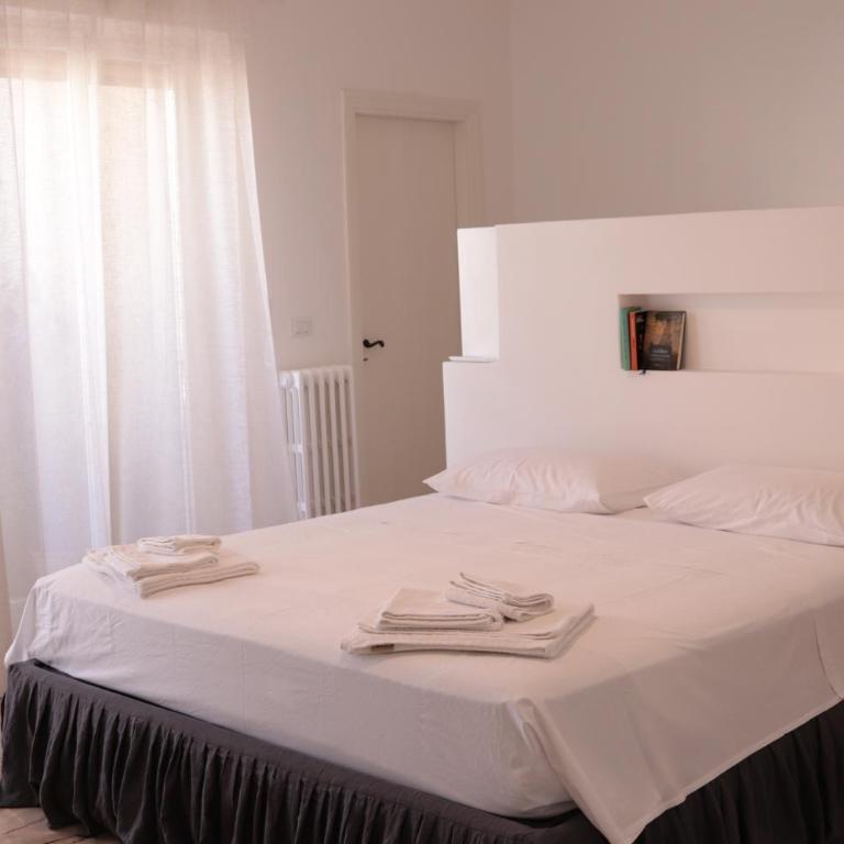 Luna Nuova Gallipoli Comfort & Suites - Camera King con Balcone - 1