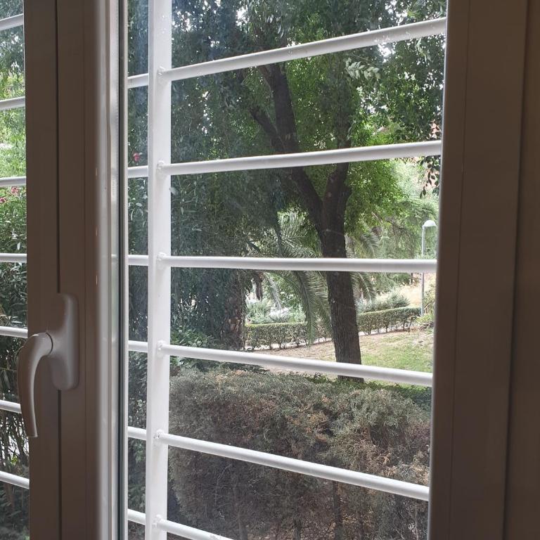 Apartamento nuevo Manoteras - Hospital Sanchinarro - One-Bedroom Apartment with View - 4
