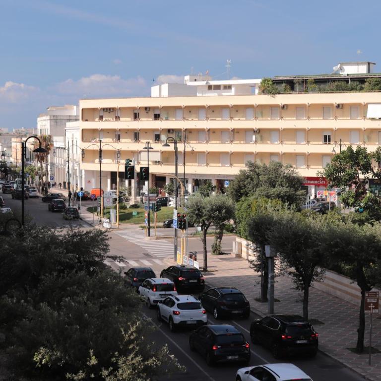 Luna Nuova Gallipoli Comfort & Suites - Camera King con Balcone - 35