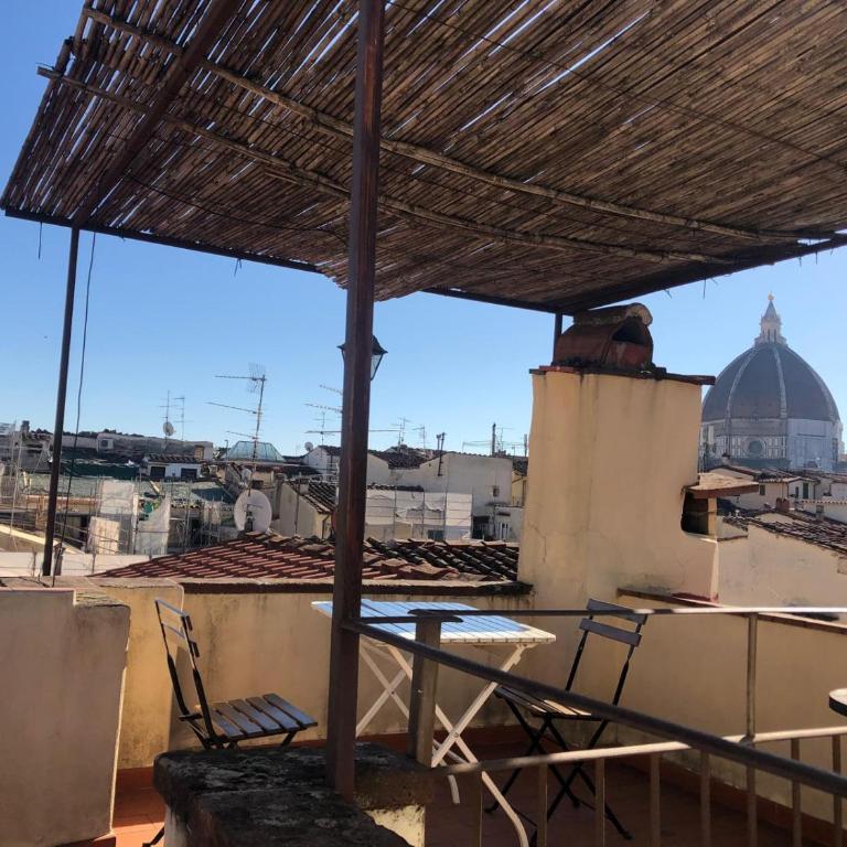 A refuge with a terrace overlooking the Duomo - Appartamento con 1 Camera da Letto - 2