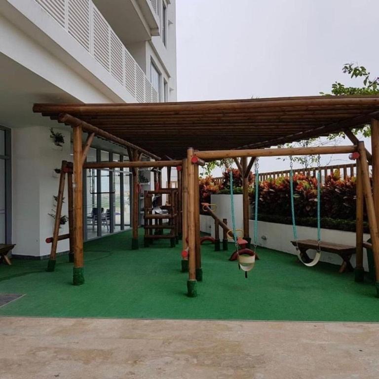 Amplios Aptos de Lujo Frente a la Playa a 5 Minutos del Centro y del Aeropuerto, en Edificio con Piscina, Jacuzzi, Sauna, Gimnasio, Turco y Seguridad las 24 hs. - Apartamento - 9