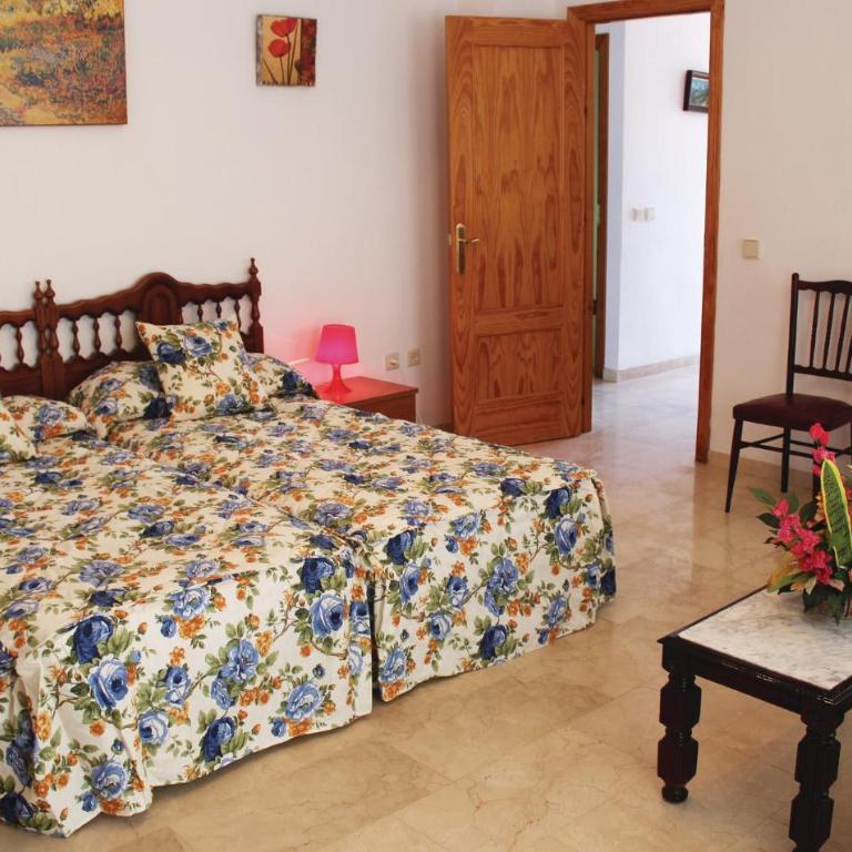 Gorgeous Home In Torrox With Kitchen - Casa de 4 dormitorios - 6