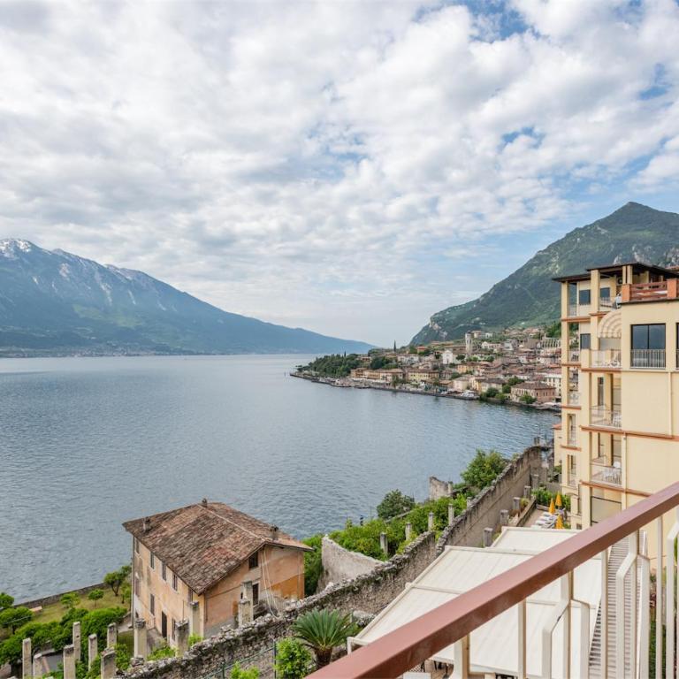 Hotel Splendid Palace - Camera Matrimoniale Economy con Vista Lago - 3