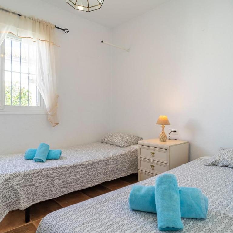 Awesome Home In Chiclana De La Fronter - Casa Vacacional de 3 dormitorios - 10