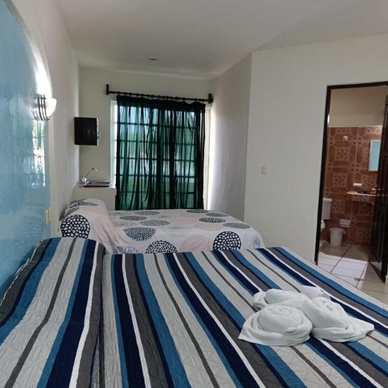 HOTEL ATLANTIDA - Deluxe Double Room with Two Double Beds - 5