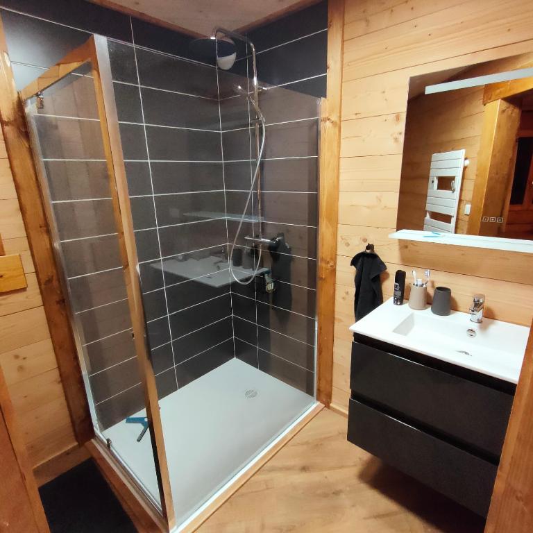 Chalet bois Vieux Cerf 12 pers proche Centre Ville - Chalet - 10