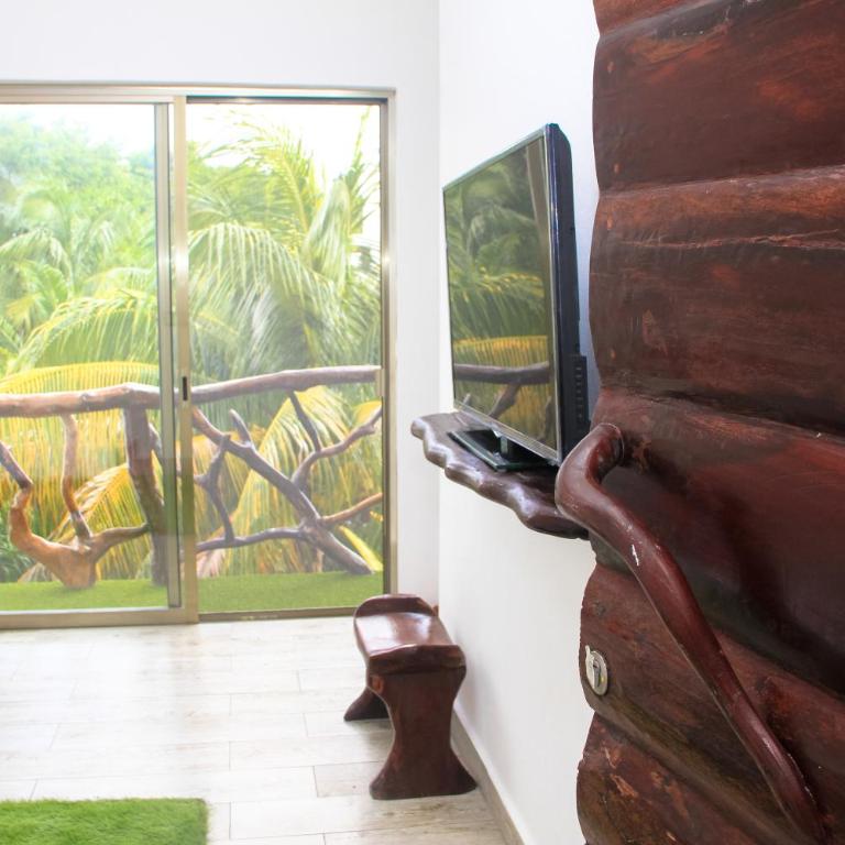 The Green Village Boutique Hotel - Queen Room with Balcony - 1