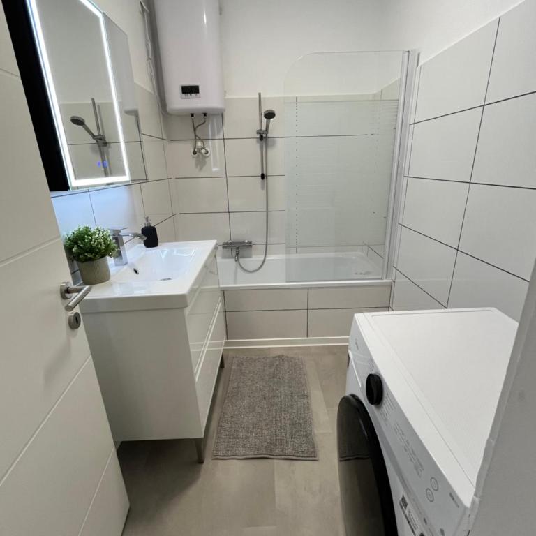 Family Apartment-FREE parking - Apartamento de 1 dormitorio - 5