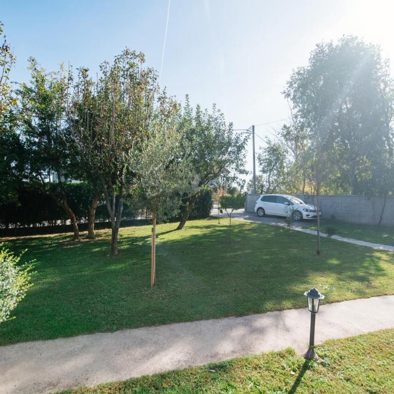 Villa PeSa with Private Pool, Jacuzzi & Sports Garden - Vila sa 2 Spavaće Sobe - 7