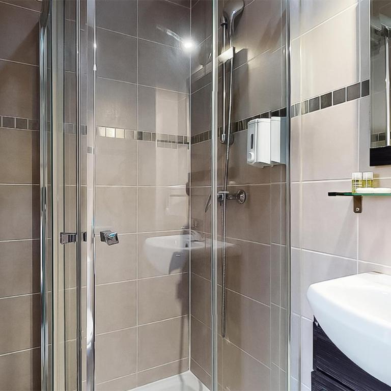 Hôtel de Ménilmontant - Chambre Lits Jumeaux avec Salle de Bains Privative - 3