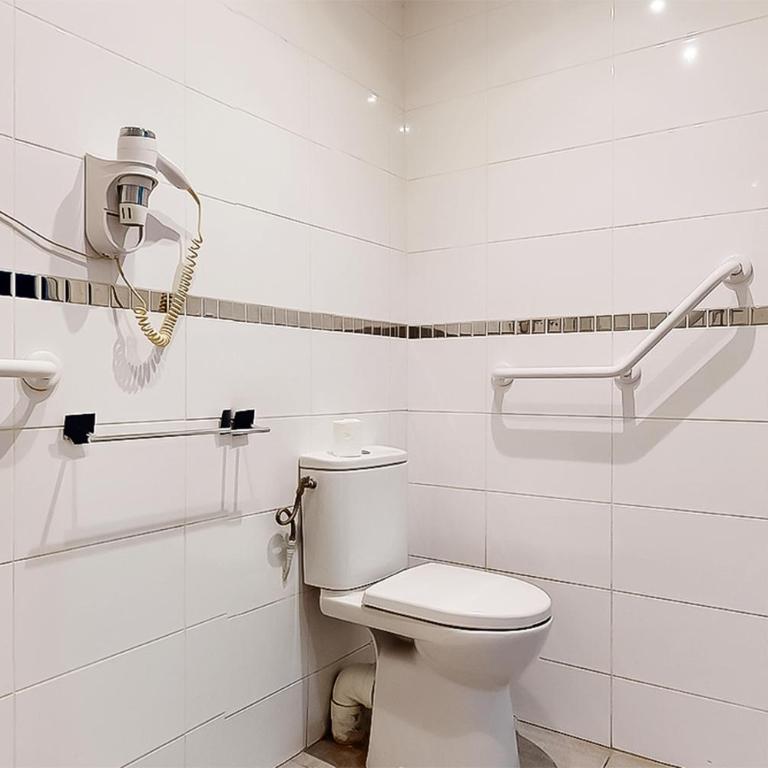 Hôtel de Ménilmontant - Chambre Double - Accessible aux Personnes à Mobilité Réduite - 2