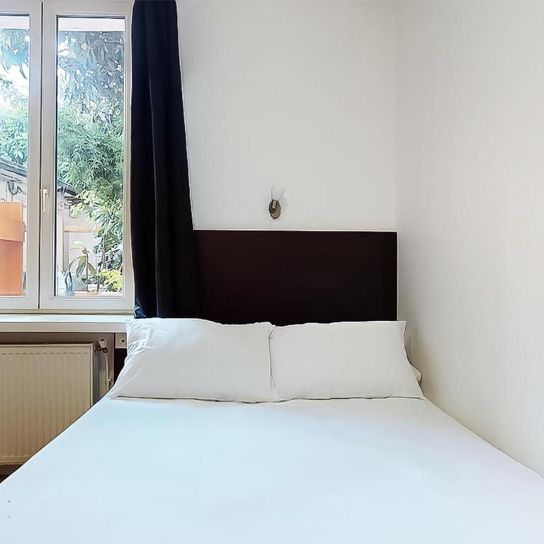 Hôtel de Ménilmontant - Chambre Double - Accessible aux Personnes à Mobilité Réduite - 5