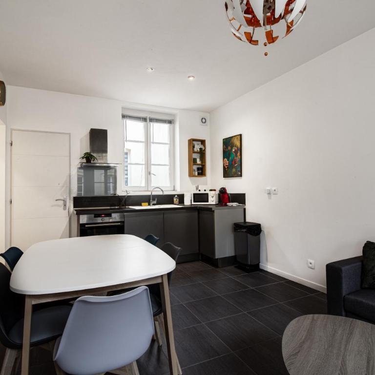 Sweet-Orbs Proche gare, Centre ville - Two-Bedroom Apartment - 5