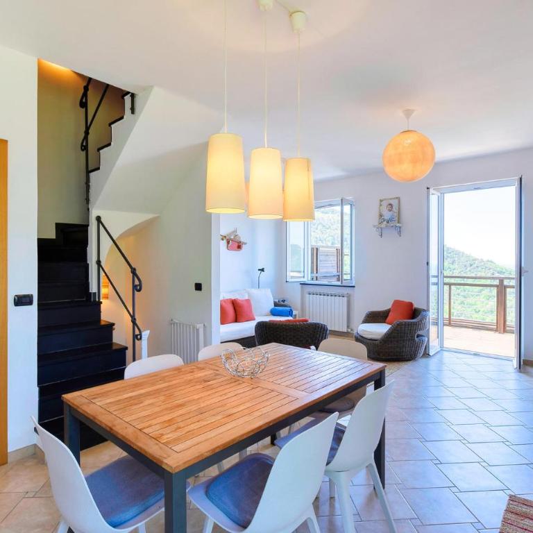 Splendida Casa Con 3 Camere Da Letto A Moneglia - Casa Vacanze con 3 Camere da Letto - 1