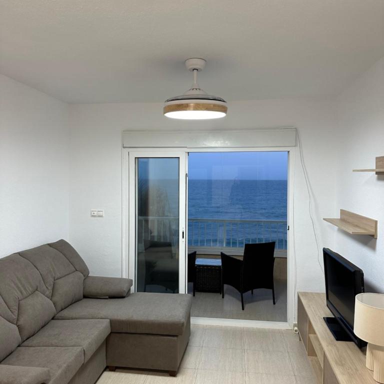 Precioso apartamento en primera linea. - Apartamento de 3 dormitorios - 2