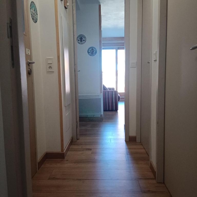 4-6 pers ski pieds Belle Plagne Les Gémeaux - Appartement 1 Chambre - 13