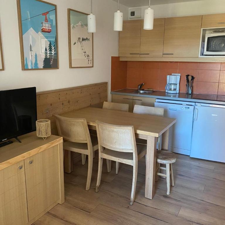 4-6 pers ski pieds Belle Plagne Les Gémeaux - Appartement 1 Chambre - 3