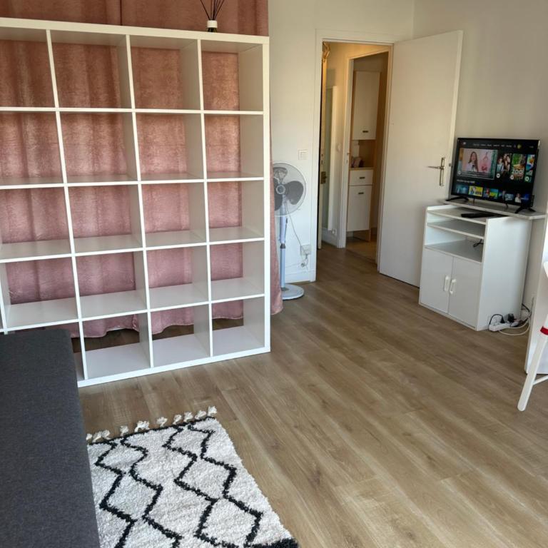 Duplex apartment in Paris metro Line 6 - Appartamento con 1 Camera da Letto - 21