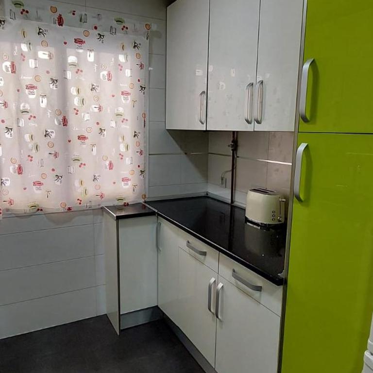 Piso a dos minutos del metro - Apartamento de 3 dormitorios - 7