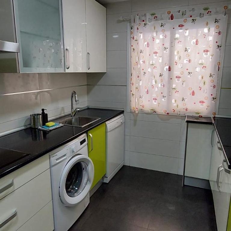 Piso a dos minutos del metro - Apartamento de 3 dormitorios - 27