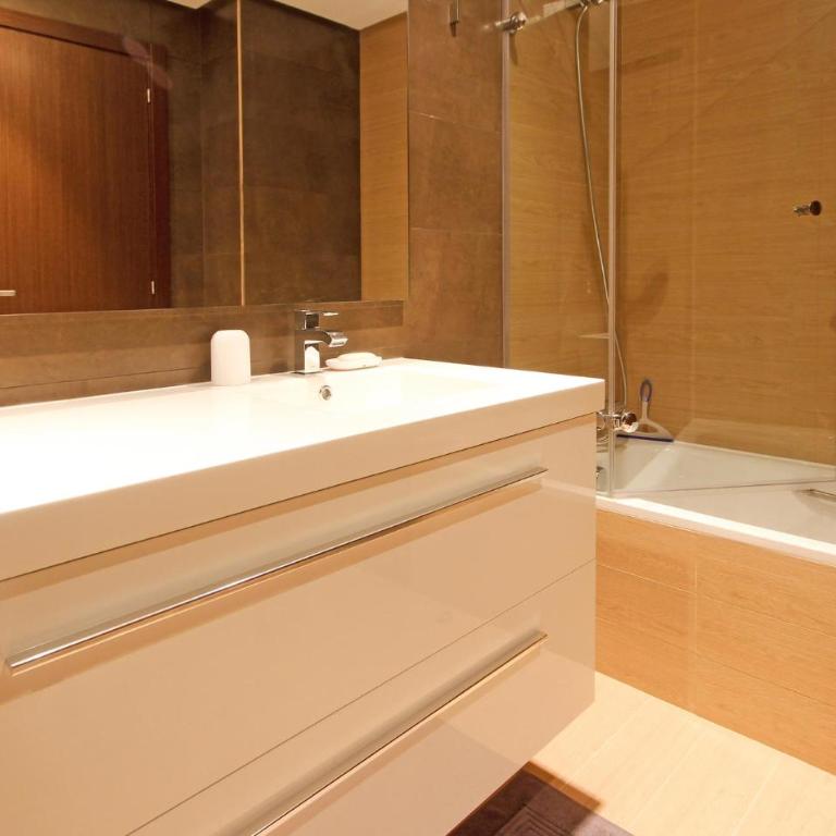Amazing Apartment In Estepona With Heated Swimming Pool - Apartamento de 3 dormitorios - 12
