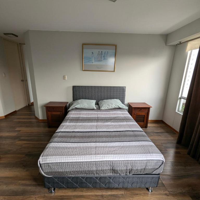 Guernica Apartments - Four-Bedroom Apartment - 7