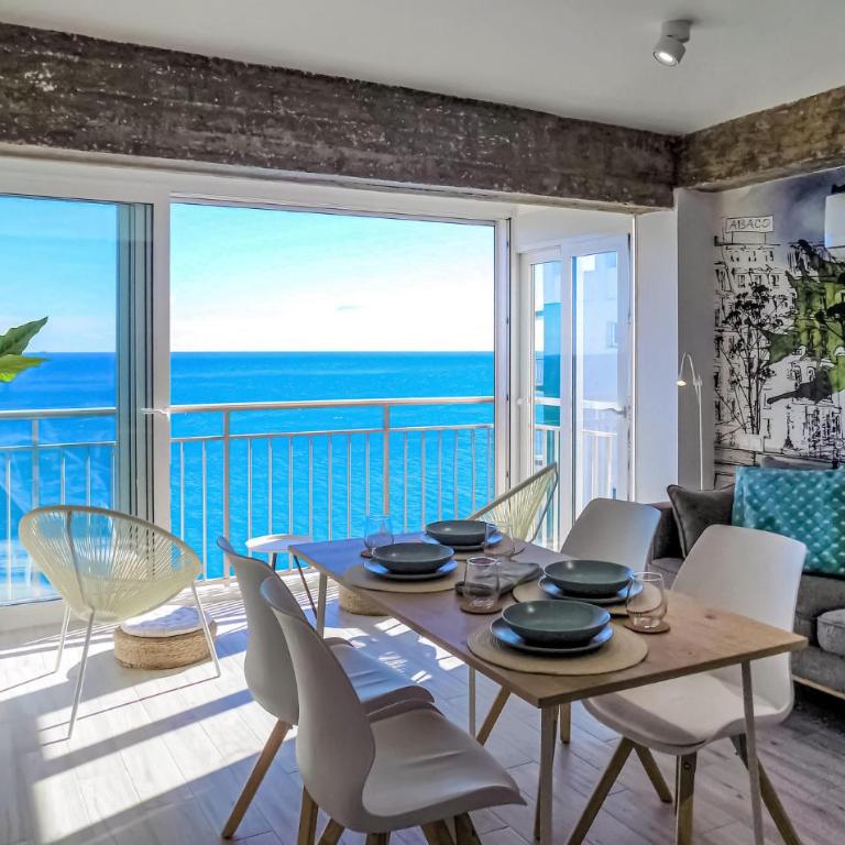 Gorgeous Apartment In Oropesa Del Mar - Apartamento de 2 dormitorios - 1