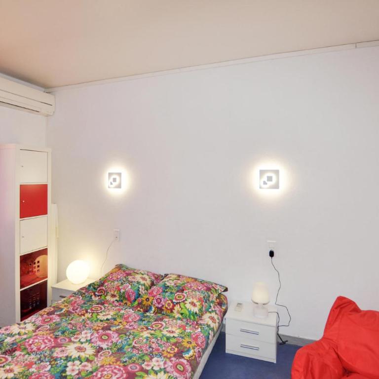 Awesome Home In Canet-En-Roussillon - Maison de Vacances 4 Chambres - 16