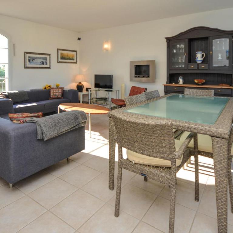 Accogliente Casa Ad Aigues-Mortes Con Vista Mare - Casa Vacanze con 3 Camere da Letto - 6