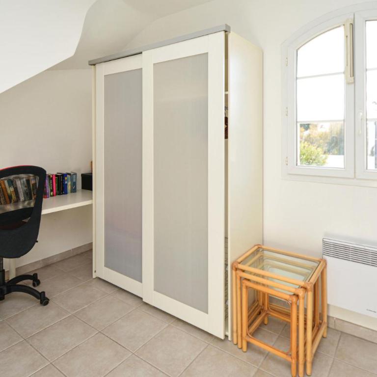 Accogliente Casa Ad Aigues-Mortes Con Vista Mare - Casa Vacanze con 3 Camere da Letto - 11