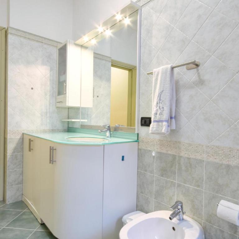 Cozy Apartment In Rapallo With Wifi - Appartamento con 2 Camere da Letto - 20