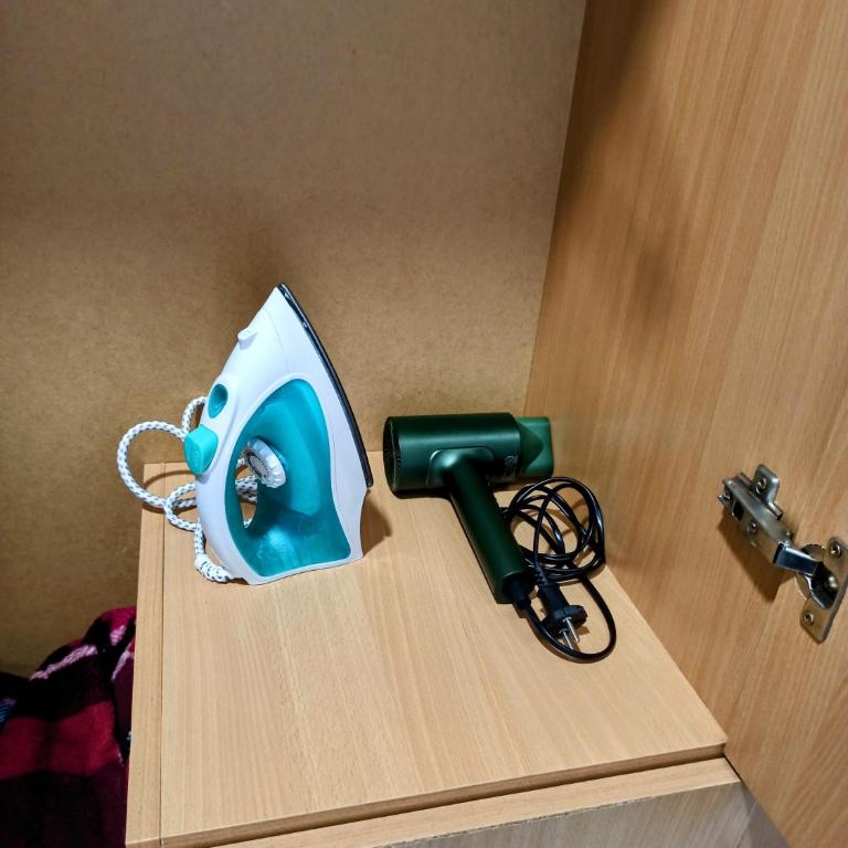 BAYT Apartment - FREE PARKING - Three-Bedroom Apartment - 30