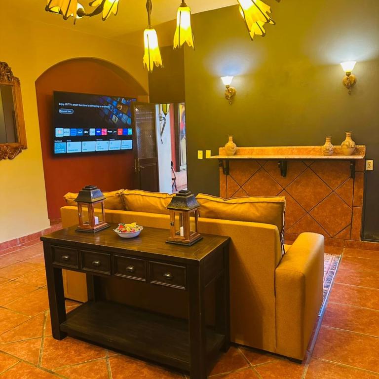 Casa de Leyendas - Deluxe Family Room - 12
