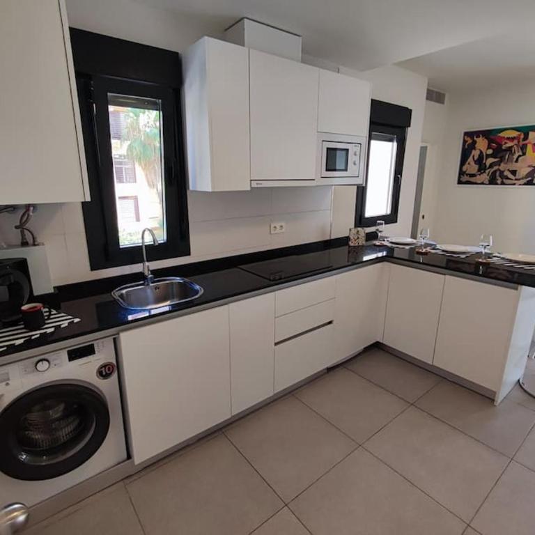 Piso completo-Parking gratuito - Apartamento de 2 dormitorios - 5
