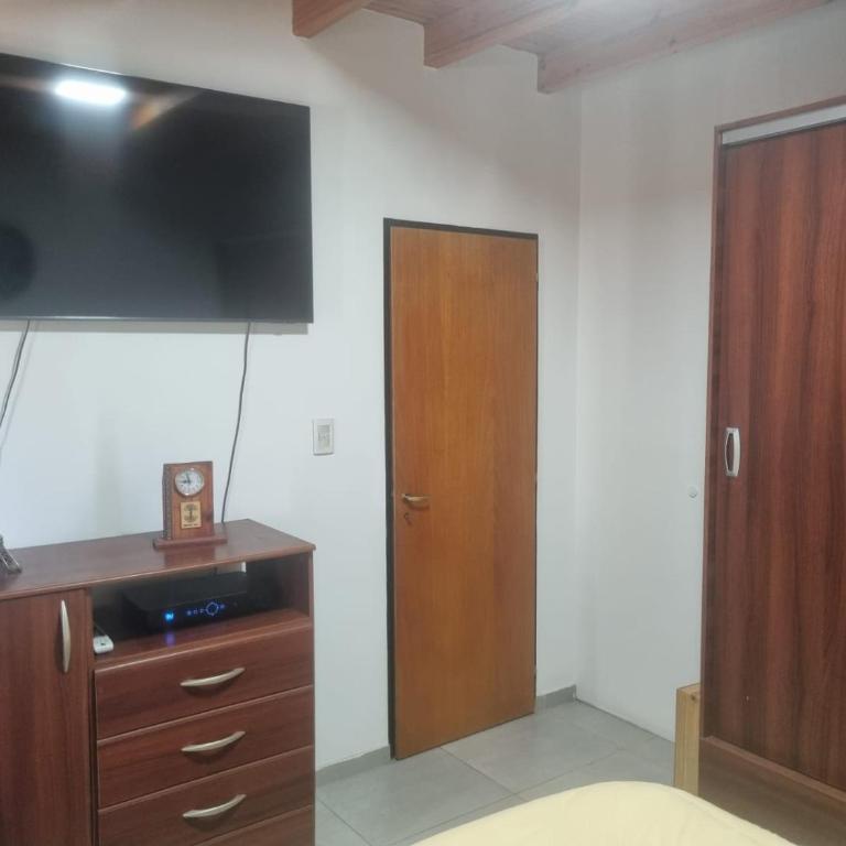 Moderna y hermosa Casa-Duplex con piscina y excelente ubicación - Casa - 13
