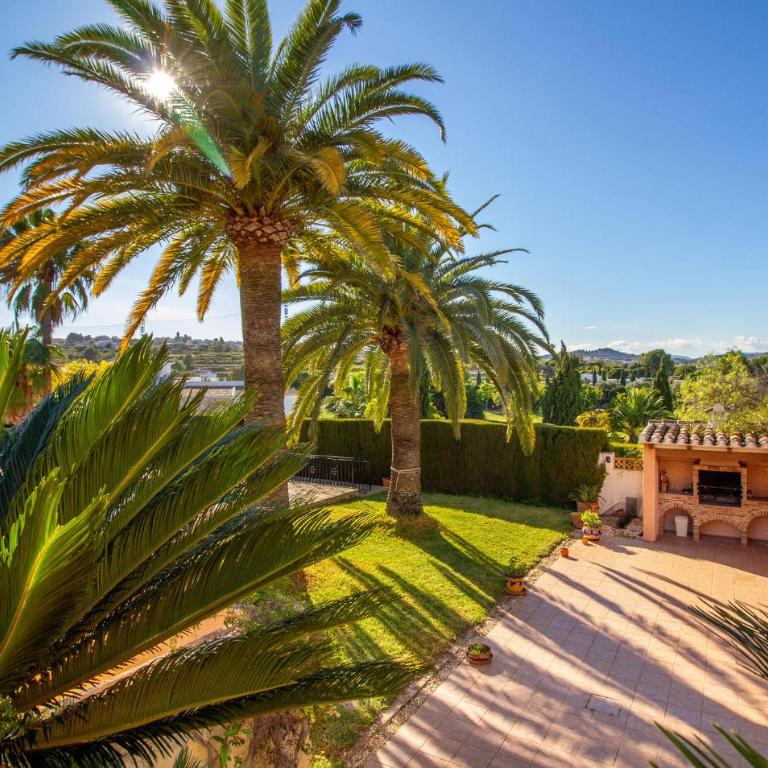 Stunning Apartment In Los Cerezos - Two-Bedroom Apartment - 3