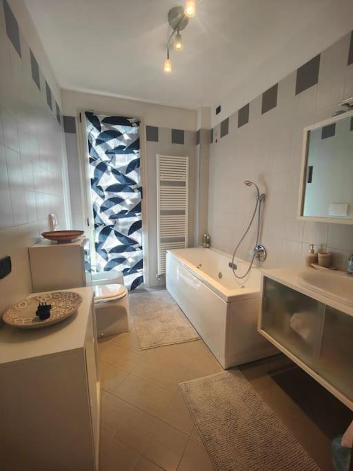 GLAMOUR HOUSE, Comoda a tutti i servizi - Appartamento con 1 Camera da Letto - 29