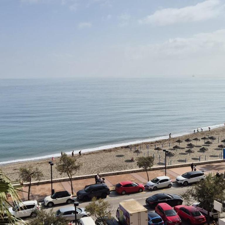 Apartamento con piscina en la primera línea de playa de Fuengirola - Apartamento con vistas al mar - 49