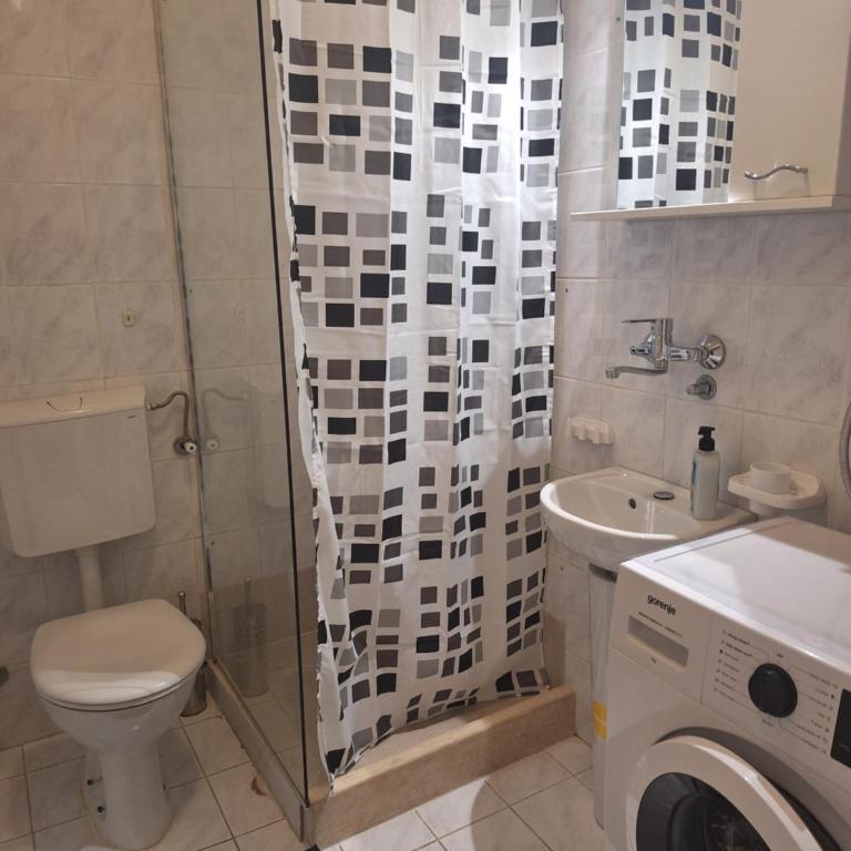 Apartment at villa with pool - Kuća sa 1 Spavaćom Sobom - 9