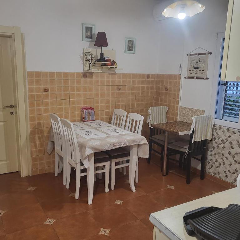 Apartment at villa with pool - Kuća sa 1 Spavaćom Sobom - 33