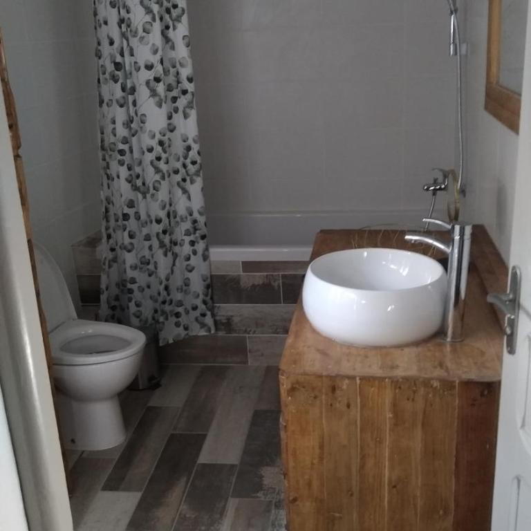 Appartement ensoleillé avec jardin et barbecue - One-Bedroom Apartment - 6